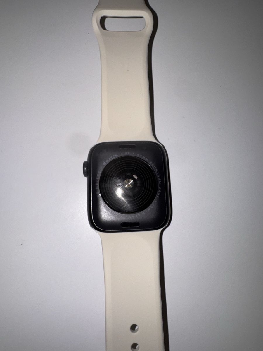Apple Smartwatch: Apple Watch SE Gen2 – Usato da Maienfeld venduto da Lau10Pol06 2