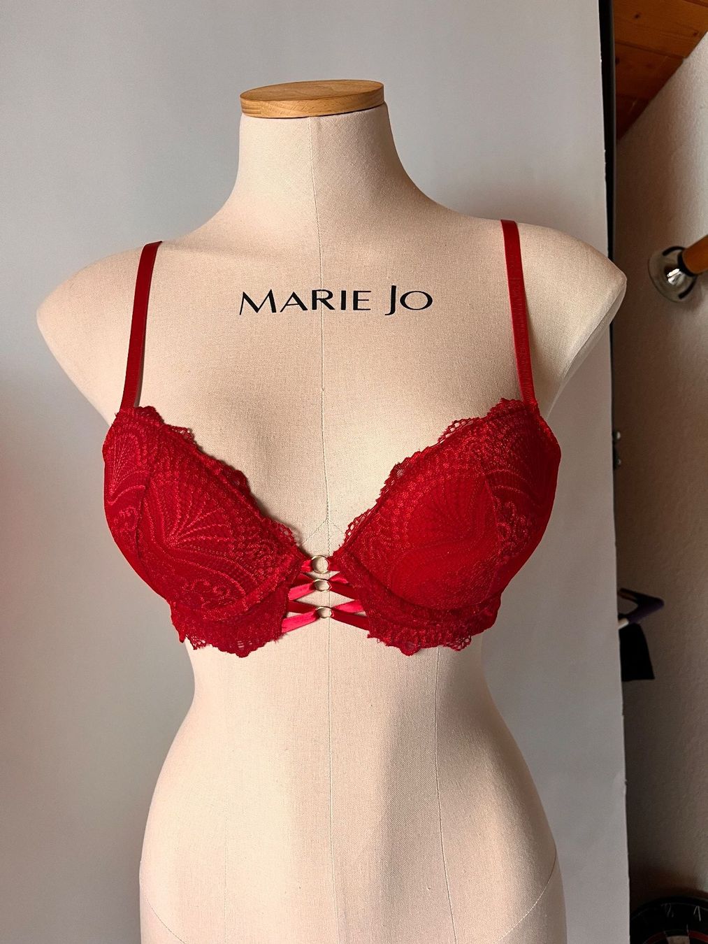 Lascana Altra biancheria intima: LASCANA, Push-Up-BH, Grösse 80A, Farbe Rot – Nuovo e nell'imballaggio originale da Rudolfstetten venduto da gst_g7xl