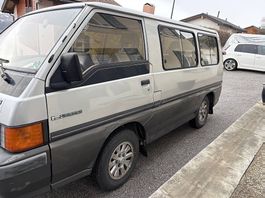 Mitsubishi L300 GLS 1988 essence 2WD