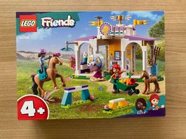 💥LEGO Friends 41746 Reitschule NEU