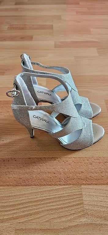 Scarpe da donna: High Heels Marke CATWALK – Usato da Murgenthal venduto da 18-Fcb-93 1