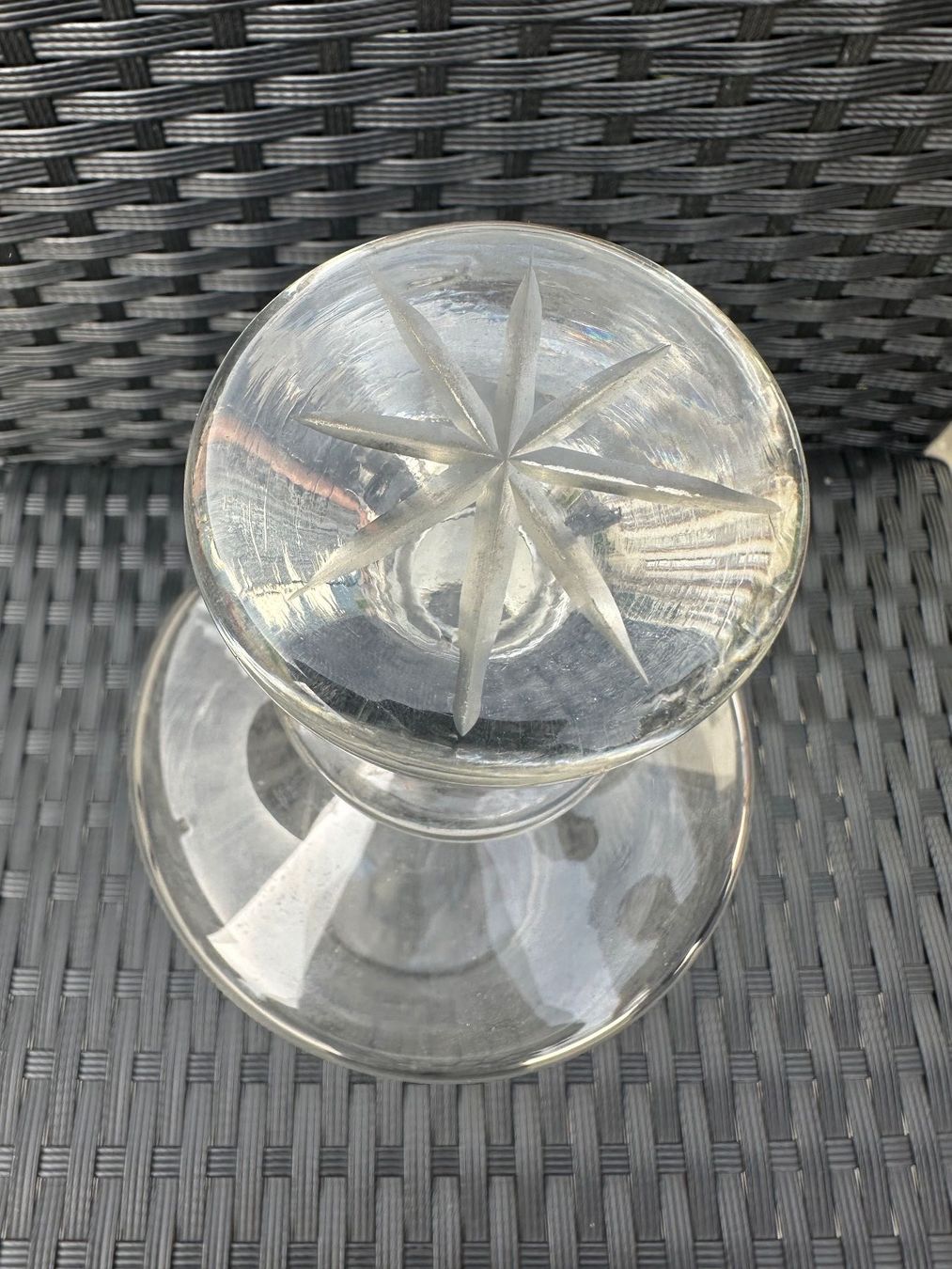 Caraffe: Vintage Glaskaraffe mit Stöpsel, filigranes Musterglas – Usato da Münchenstein venduto da tsp01 3