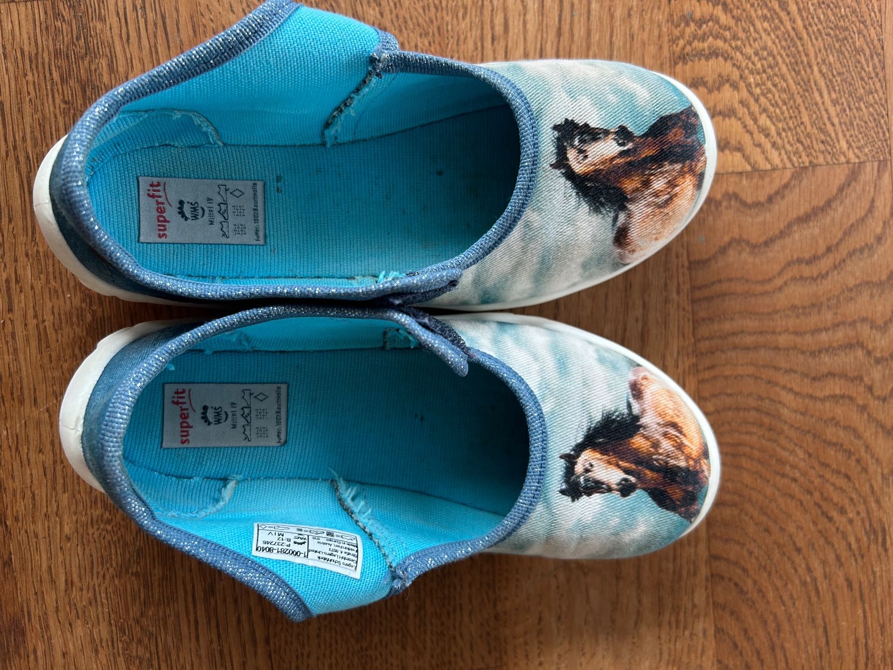 Superfit Scarpe per ragazzi: Hausschuhe***Kinder – Usato da Wädenswil venduto da LS777 3