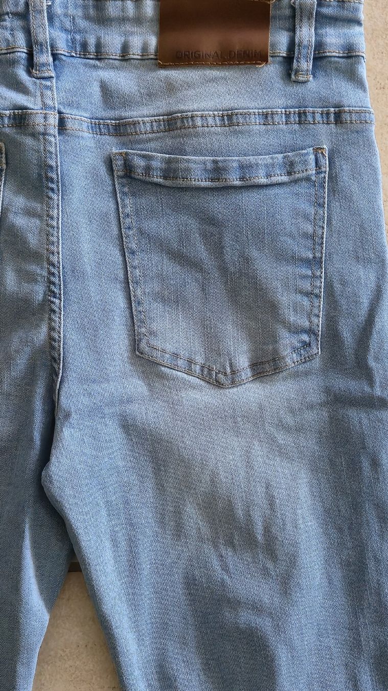 La Redoute Pantaloni: Jeans, La Redoute, 18 ans – Usato da Bussigny venduto da Carugas 3