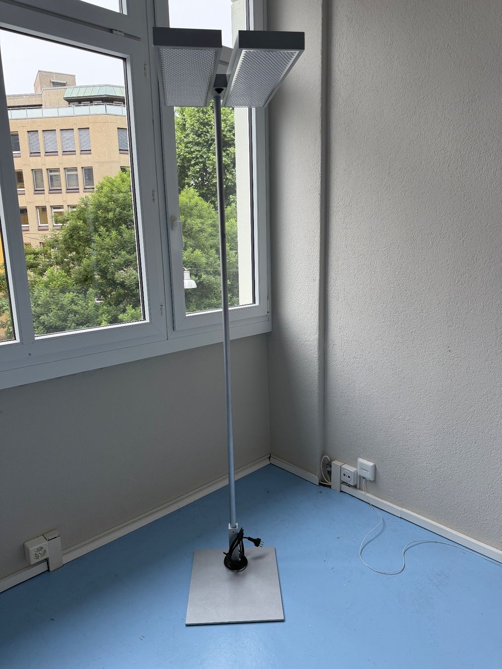 Lampade: Moderne Stehleuchten  - 9 Stk. – Usato da Zürich venduto da mar_hs6l 2