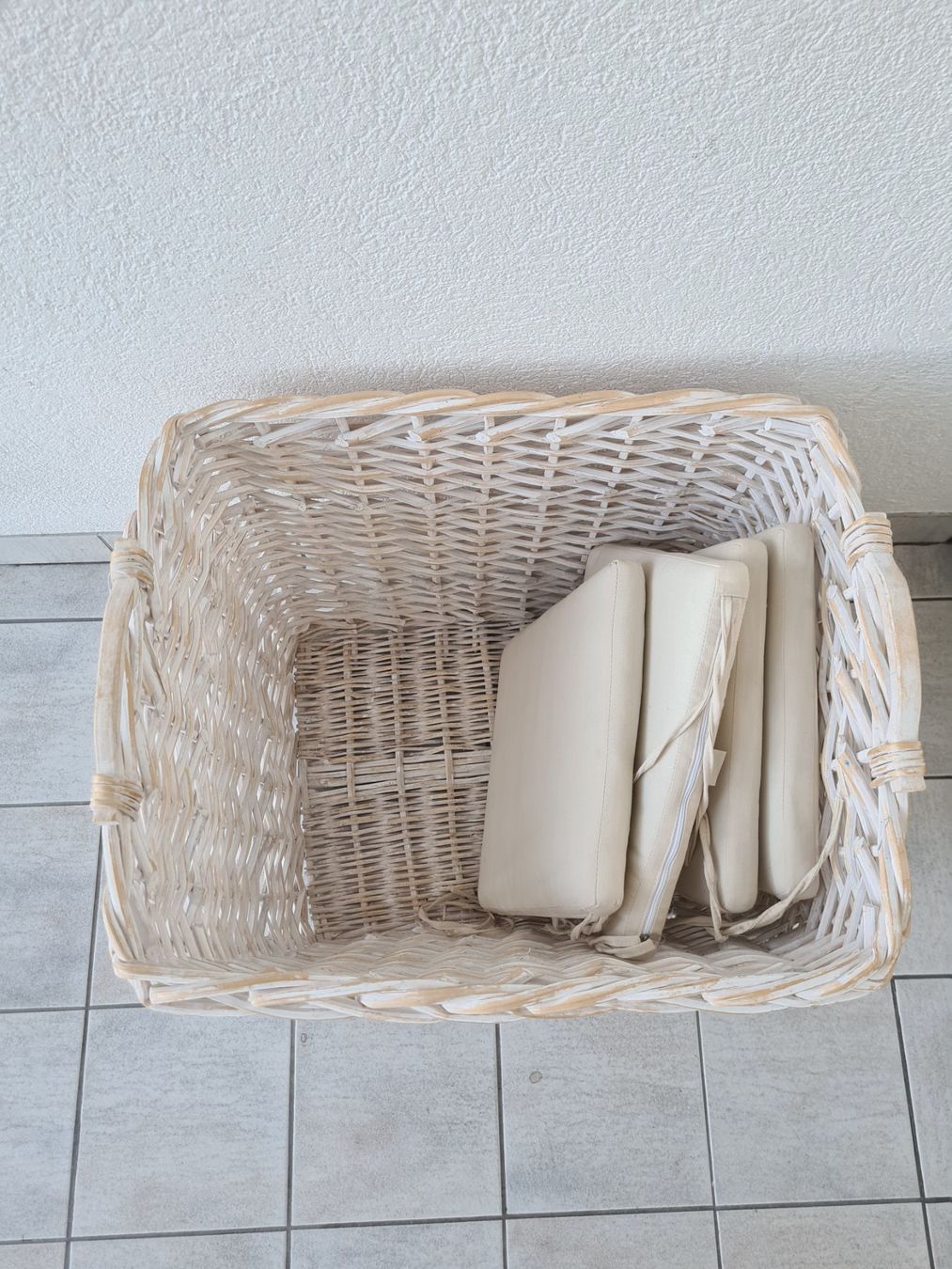 Autres articles pour la maison: Panier – D'occasion à Monthey par 187-zeroo 7