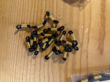 60 Brillenbandgummis schwarz gold