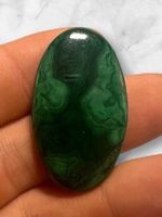 Malachit Cabochon mit hypnotisierenden Mustern, 55ct