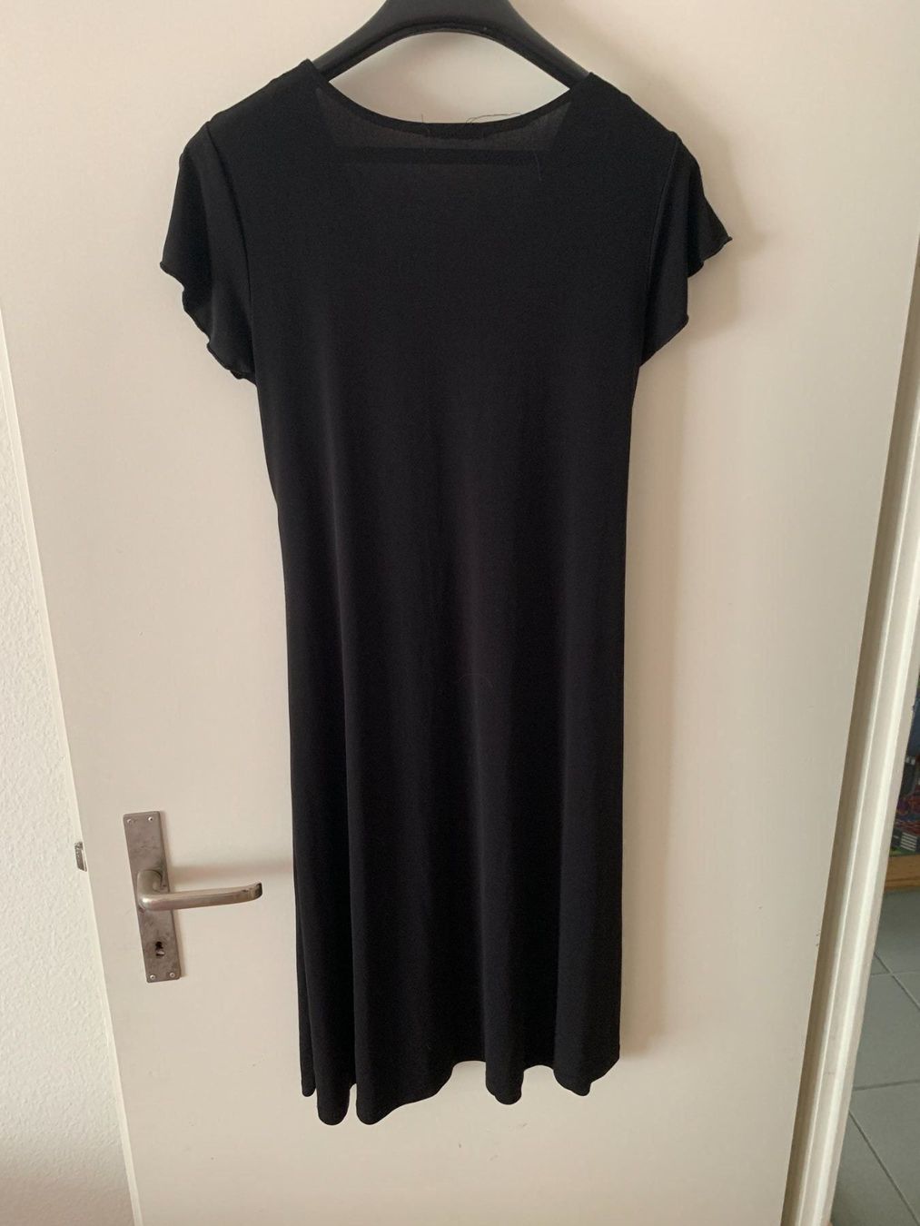 Vestiti: Schwarzes Kleid Marke MAJORA Grösse 38 – Usato da Zürich venduto da chi82 1