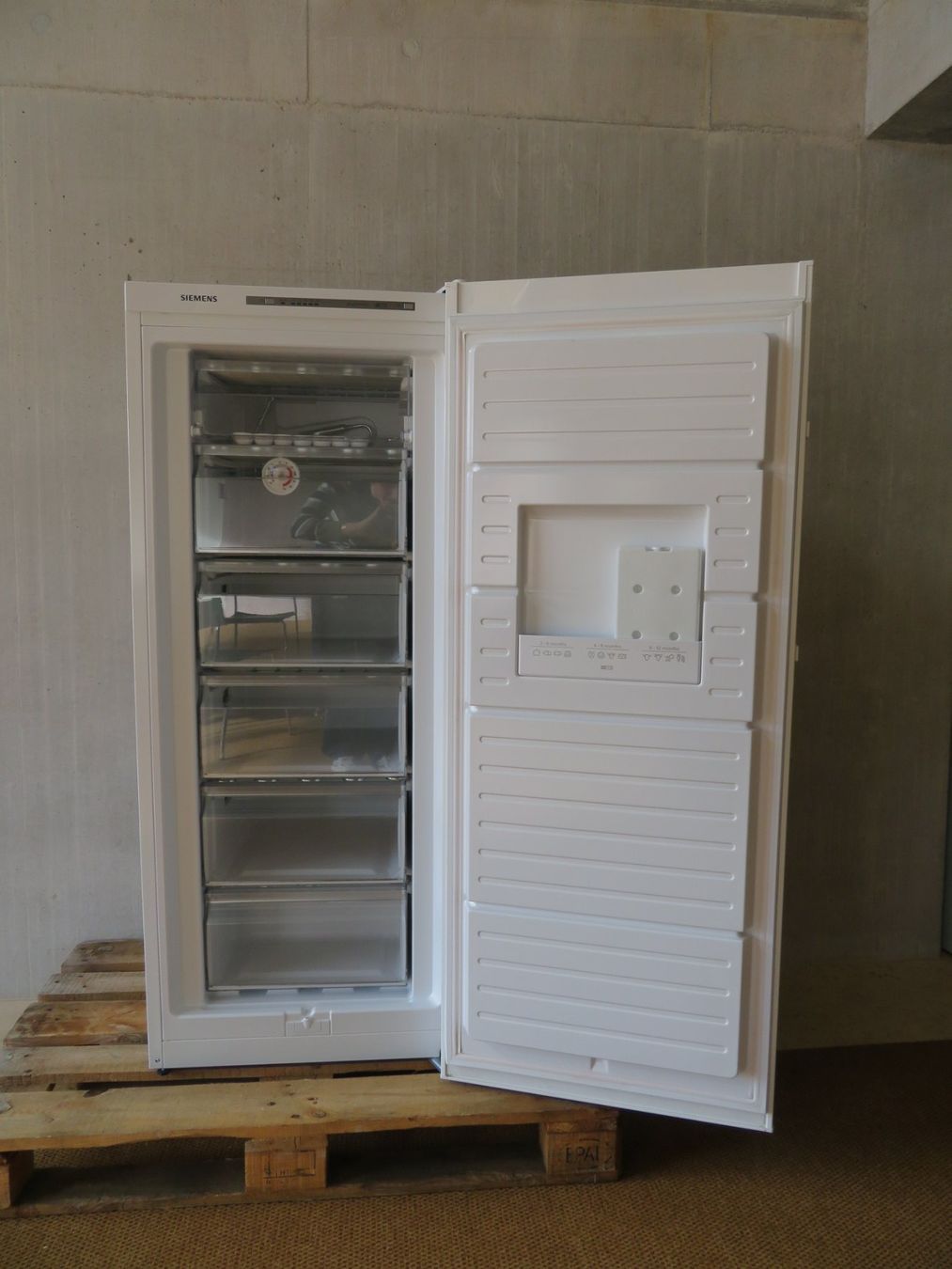 Siemens Gefrierschrank: Siemens Gefrierschrank – Gebraucht aus Reinach BL von WBZ-Flohmarkt 1