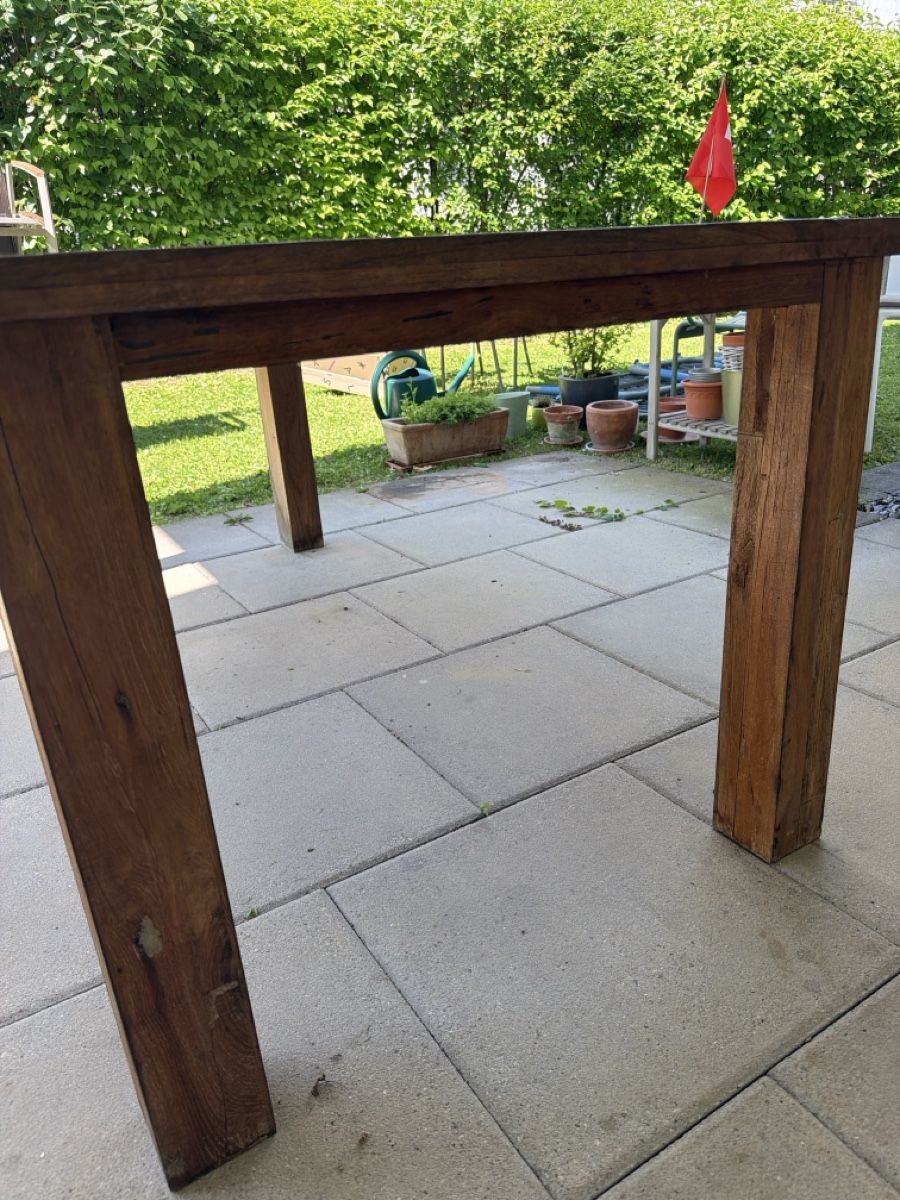 Interio Set di tavolo e panche: Gartentisch aus Teak-Holz mit 4 Stühlen – Usato da Zürich venduto da TBR22 3