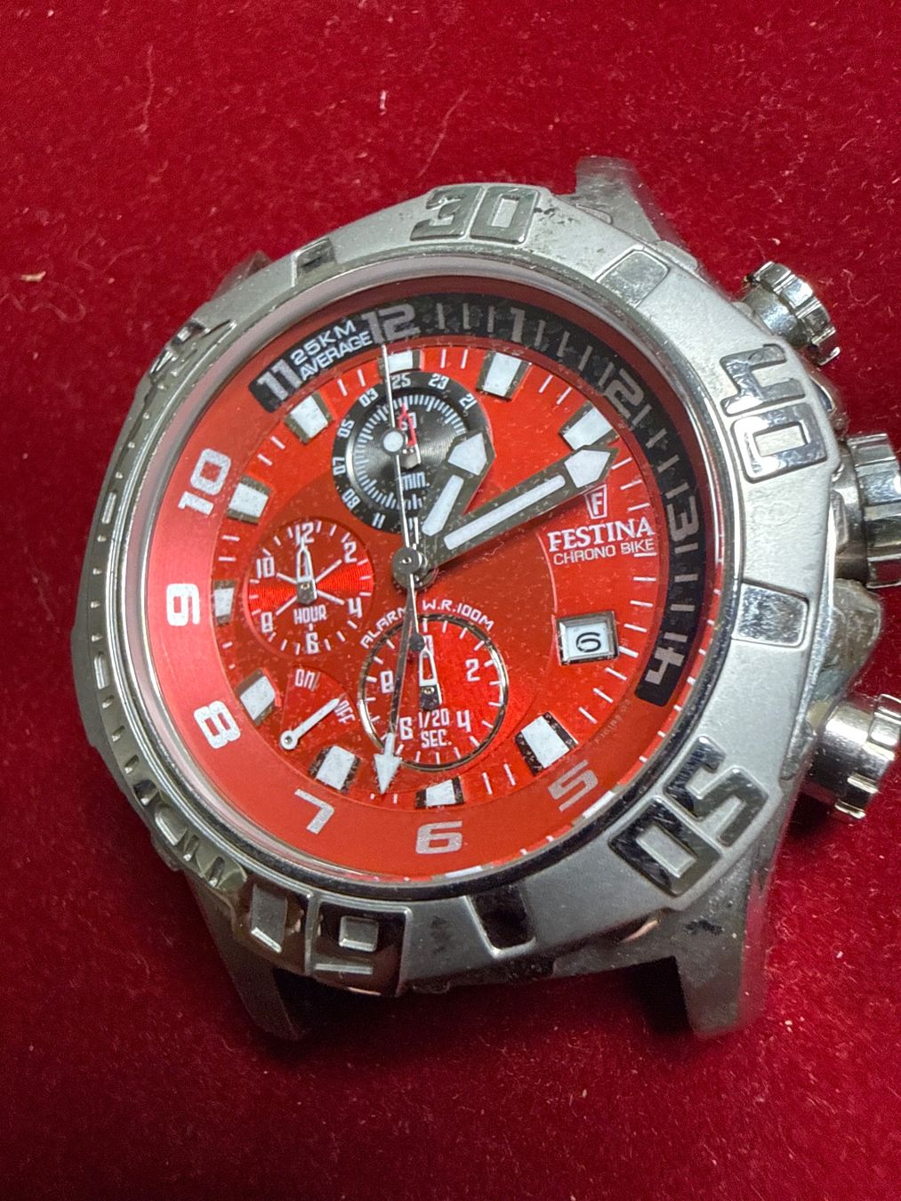 Festina Montres: Festina Chronograph 44 mm – D'occasion à Pfeffingen par Allhandelklgwatches