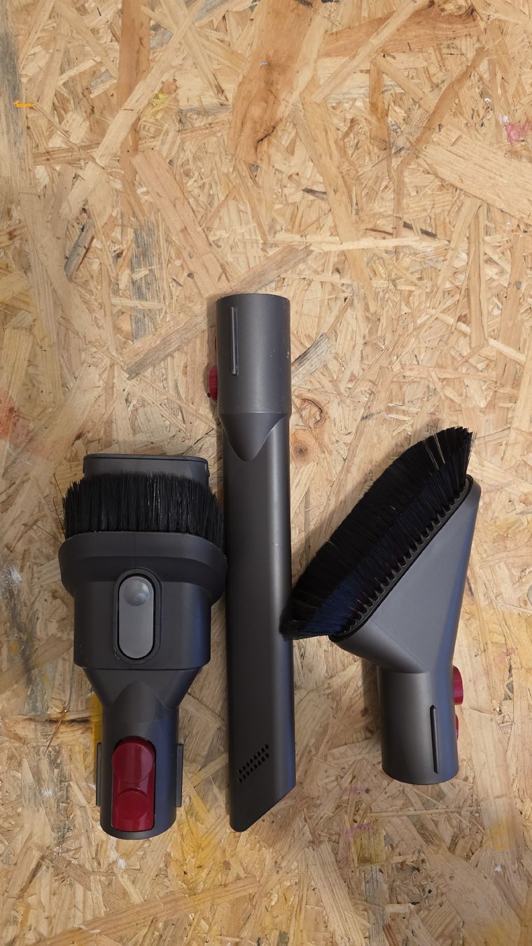 Dyson Staubsauger & Zubehör: Dyson V7 – Gebraucht aus Arbon von Sunset_Sup88 3