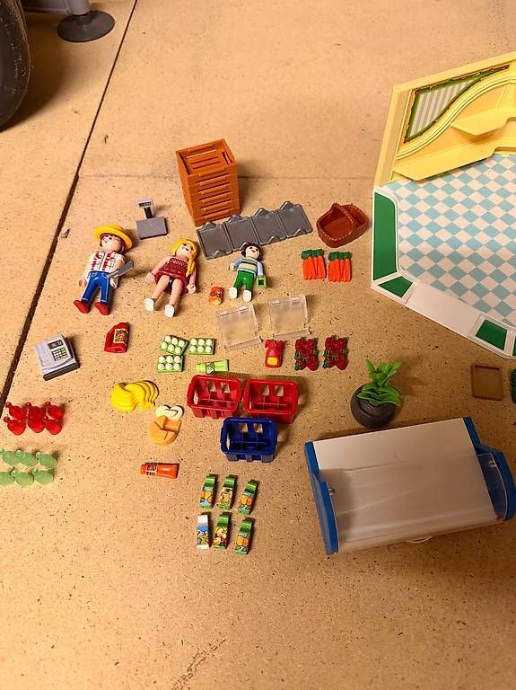 Giocattoli: Playmobil Marktstand / Supermarkt-Einrichtung – Usato da Aarberg venduto da KarinKnuchel 2