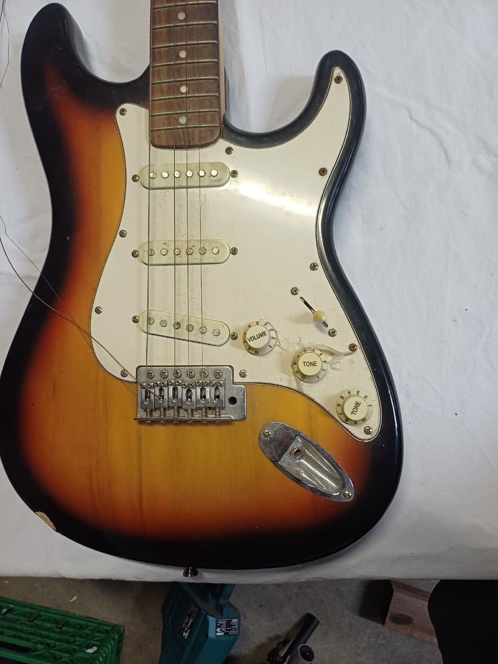 Strumenti musicali: E-Gitarre für Bastler – Difettoso da Wangenried venduto da Recycler94 1