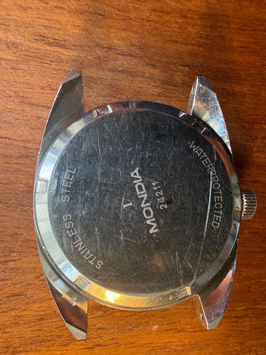 Mondia Orologi: Vintage Mondia Uhr – Usato da Bern venduto da whe_5vth 2