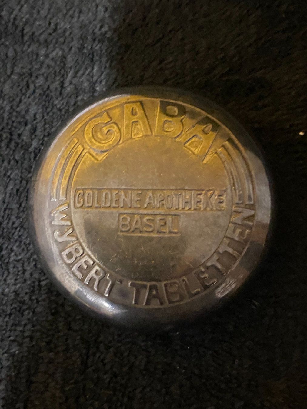 Dosen: GABA Blechdose, Goldene Apotheke Basel – Gebraucht aus Schüpfen von Musle2 1