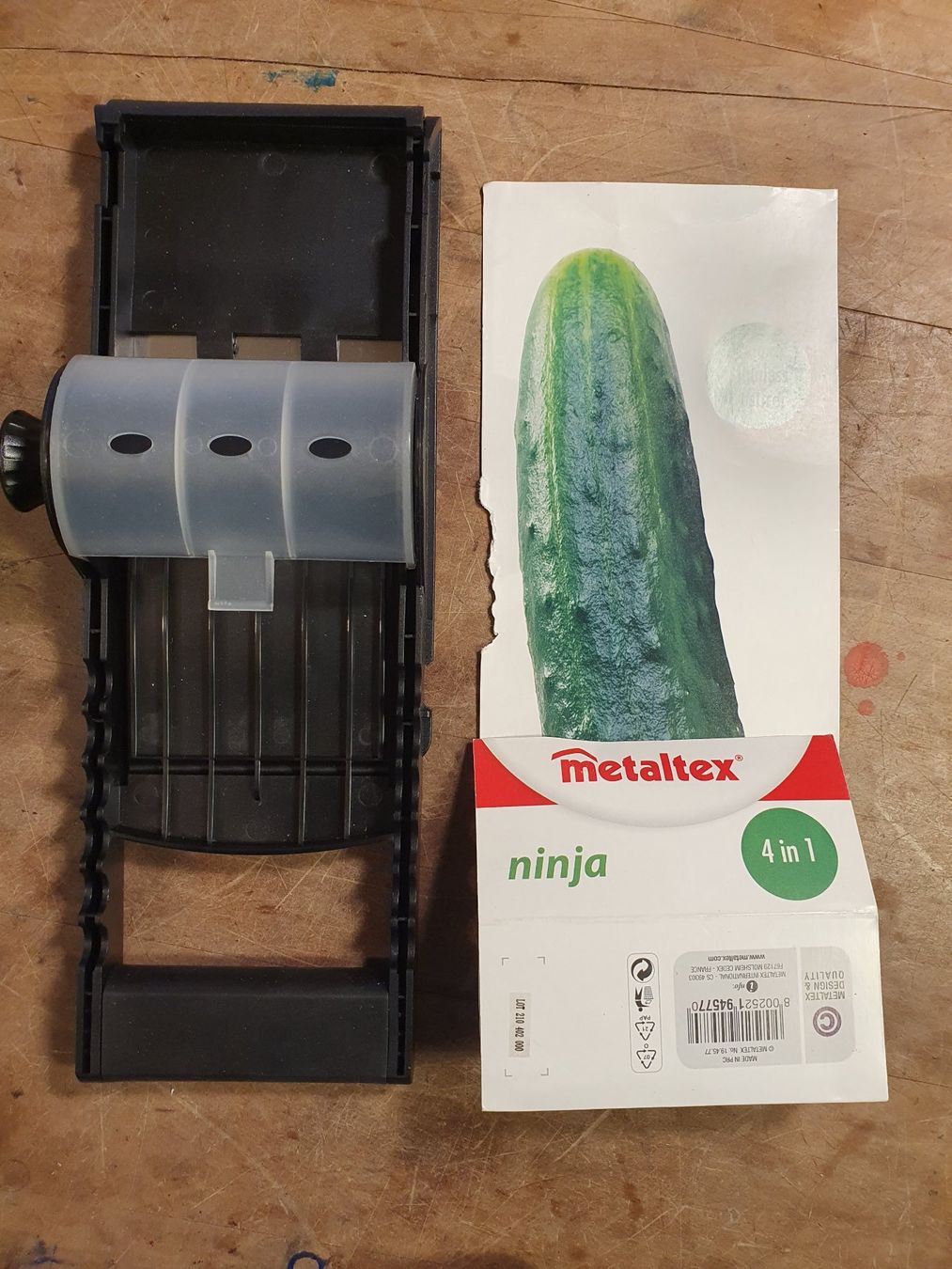 Elettrodomestici da cucina: Metaltex Ninja Gurkeraffel – Usato da Zürich venduto da loosebone