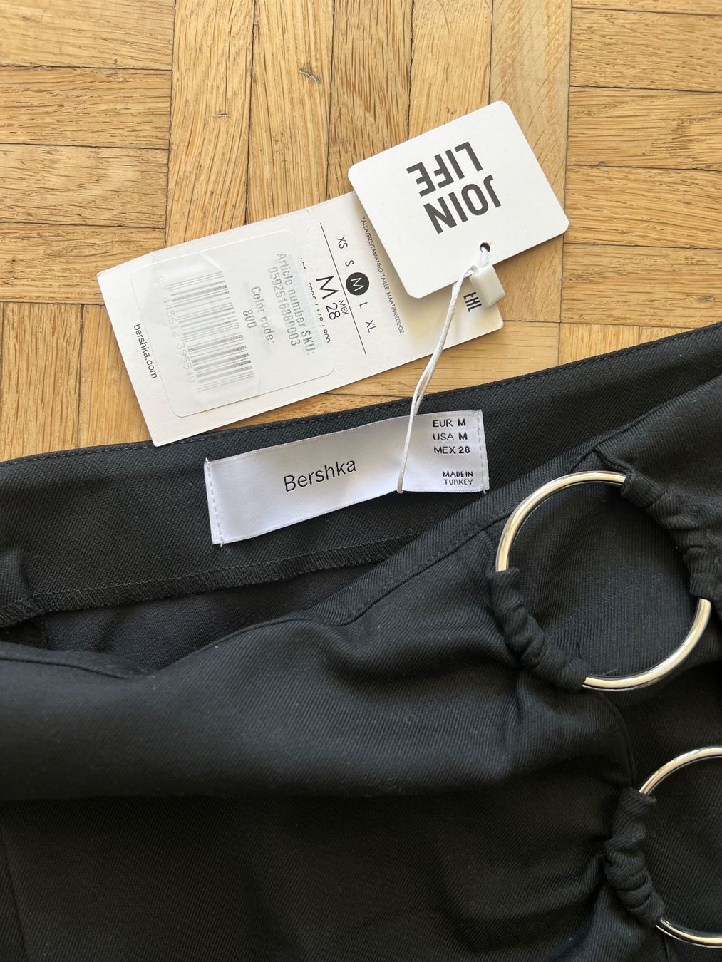 Bershka Gonne: Bershka Minirock / Jupe - Grösse M – Nuovo (secondo la descrizione) da Effretikon venduto da YaMn 4