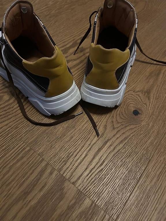 Scarpe da donna: Giorgio Perticari Damen Sneaker Gr. 38 – Usato da Basel venduto da notho 3