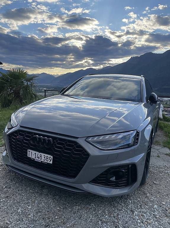Automobili: AUDI RS4  – Usato da Camorino venduto da vanderscars 1