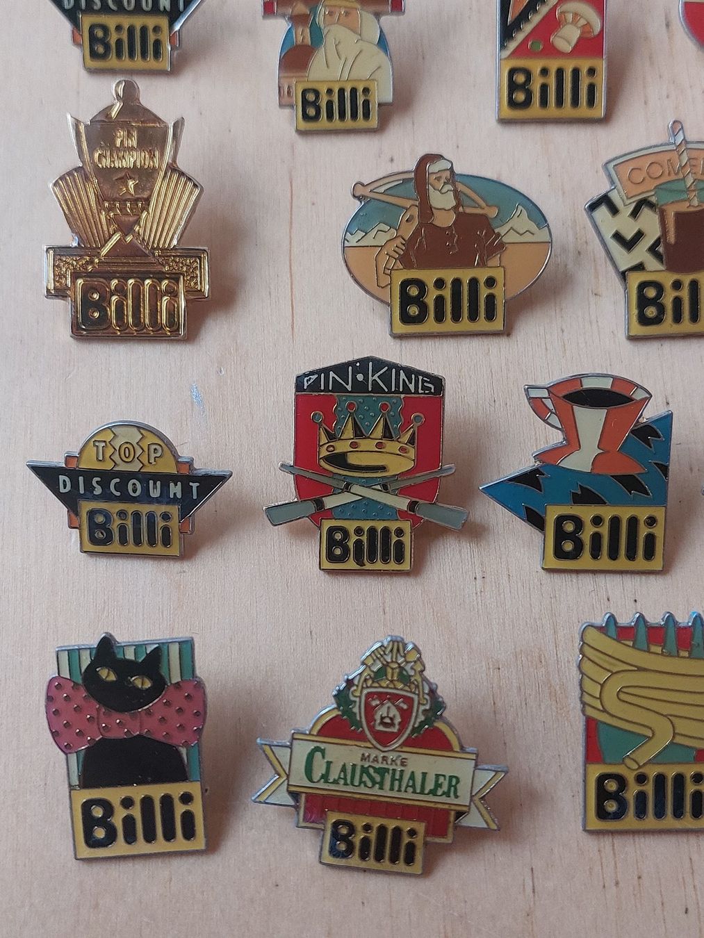 Placchette & Badge: 29 BILLI  -  PIN – Usato da Gipf - Oberfrick venduto da Esnoopy 3