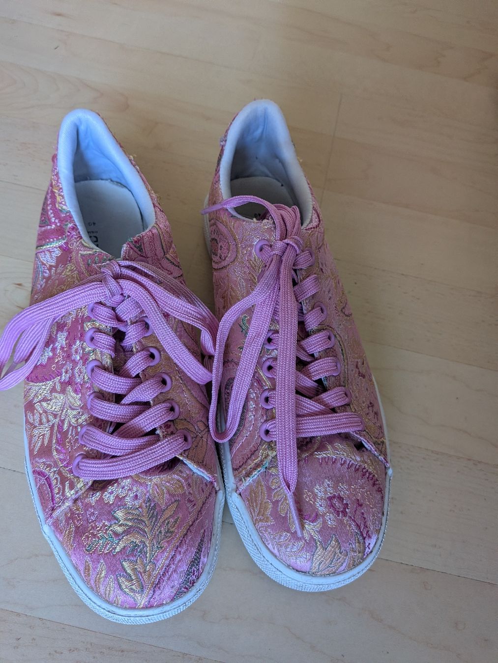 H&M Chaussures femmes: Schuhe H&M grösse 40 – D'occasion à Schötz par pemali