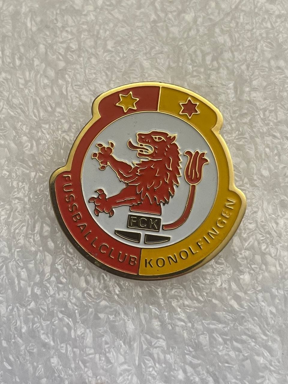 Plaketten & Abzeichen: 171. Pin - FC Konolfingen – Gebraucht aus Luzern von Irek