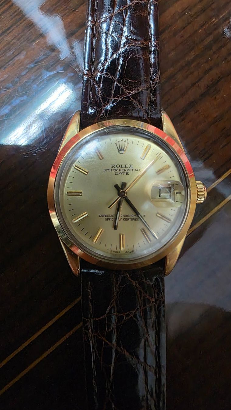 Rolex Montres: Rolex Oyster Perpetual Date Ref. 15505 – D'occasion à Schlieren par Soriafranco