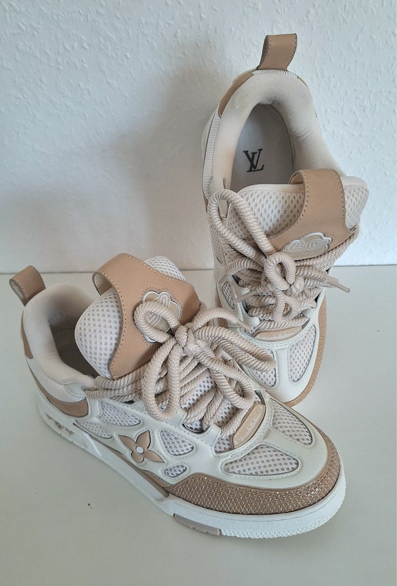 Louis Vuitton Scarpe da uomo: Baskets Louis Vuitton, Modèle LV Trainer, Taille 42 – Usato da Genève venduto da Beduxo 5