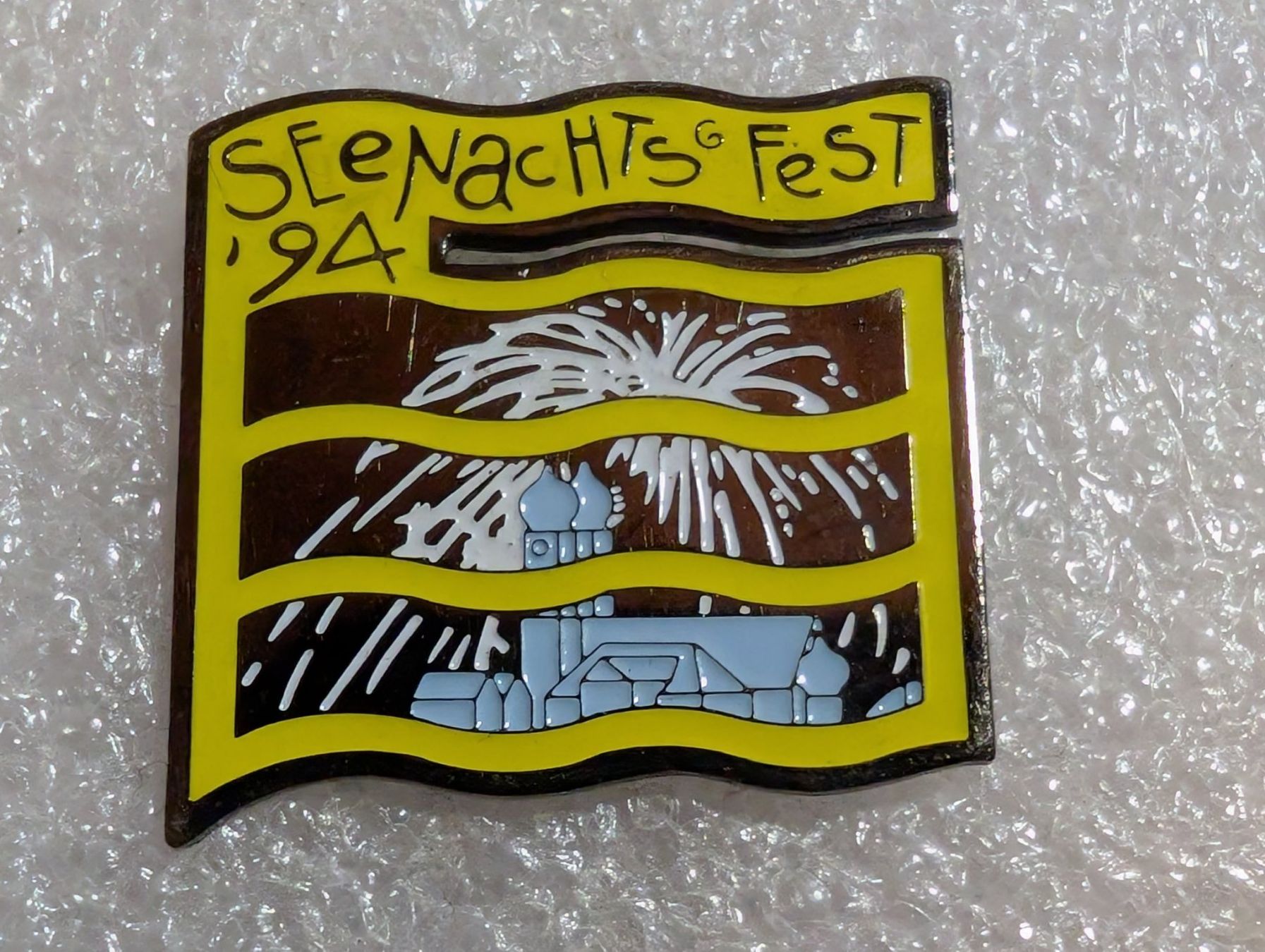 Plaketten & Abzeichen: Ansteckpin 294: Seenachtsfest – Gebraucht aus Oppligen von Pin-Fall-Shop