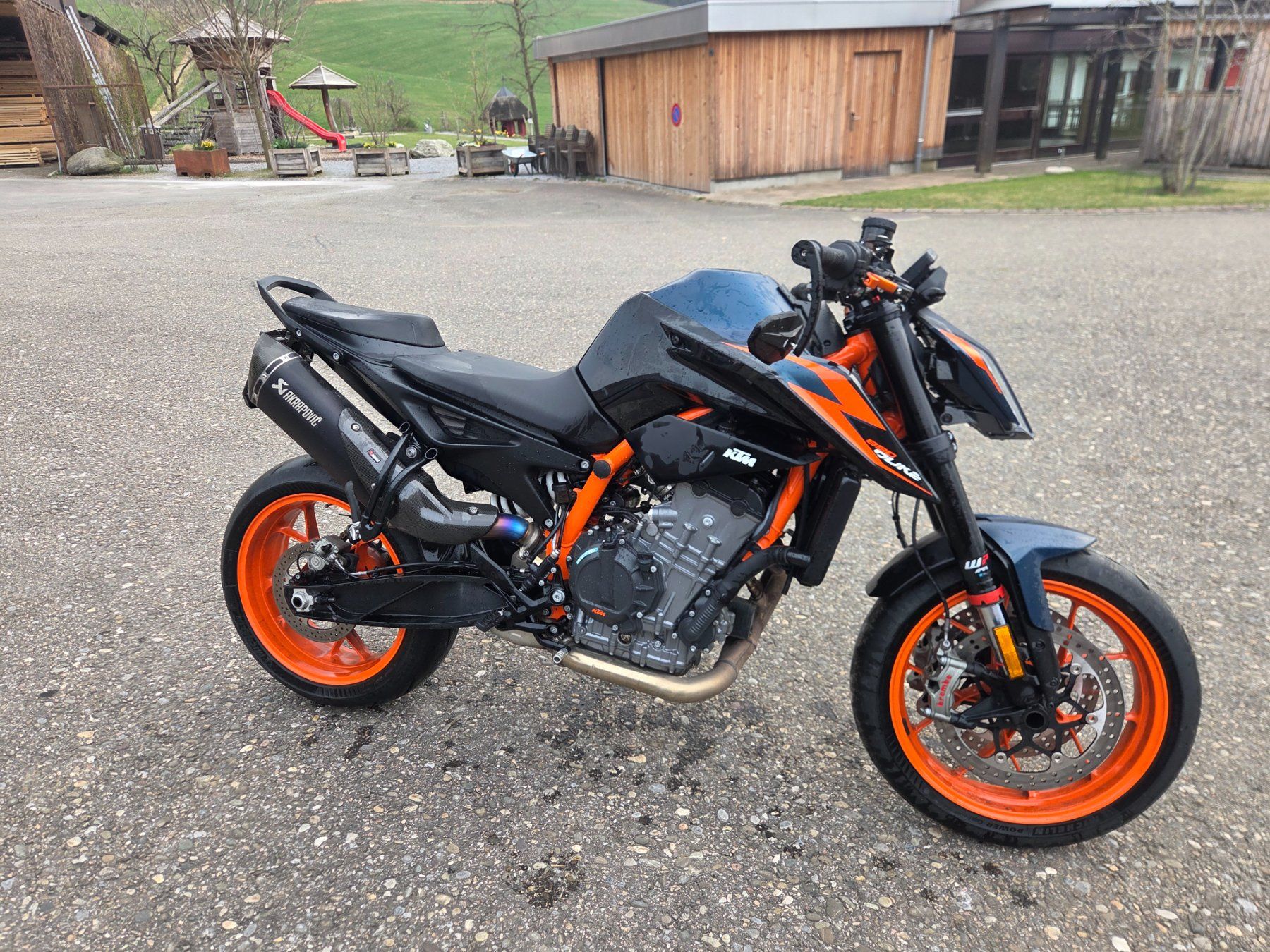 KTM Strada: KTM 890 Duke – Usato da Läufelfingen venduto da vog_7y7b