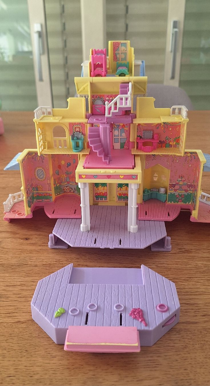 Polly Pocket Giocattoli: Polly Pocket Strandhaus – Usato da Gränichen venduto da Blt5 2