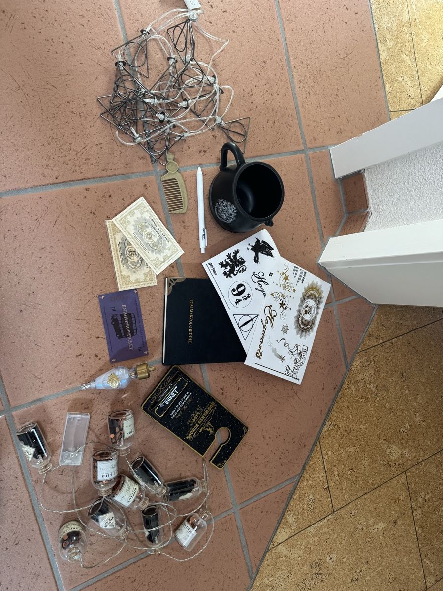 Tutte le decorazioni: diverse Harry Potter Artikel – Usato da Einsiedeln venduto da eli_adm