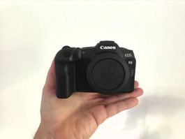Canon R8 - As New