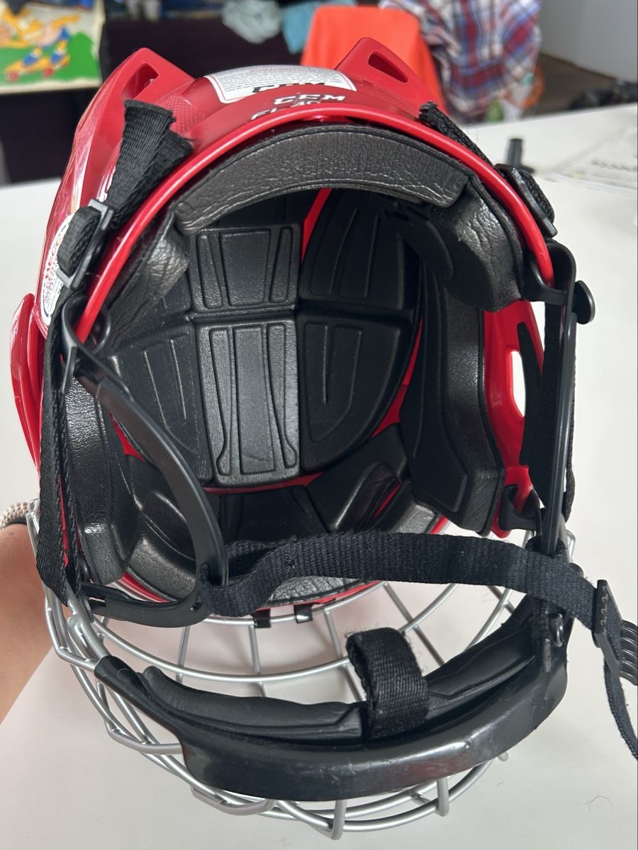 Ccm Caschi: Casque de hockey sur glace – Usato da Anieres venduto da mas_cgf5 3
