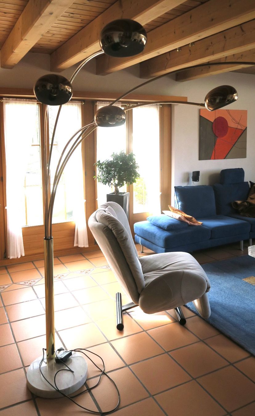 Lampen: Bogenlampe Stehlampe Messing Marmor 5 Spots – Gebraucht aus Hittnau von hjs_yrt7