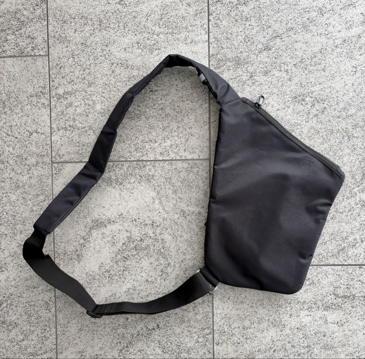 Chiemsee Taschen: Chiemsee Sling Bag schwarz – Neu (gemäss Beschreibung) aus Losone von th-deal 2