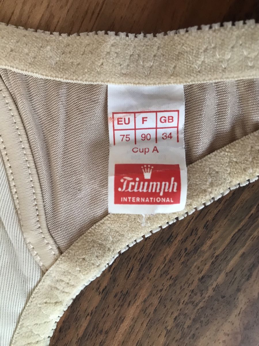 Triumph Altra biancheria intima: Goldfarbener BügelBH BH Triumph – Usato da Alpnach Dorf venduto da marvo 4