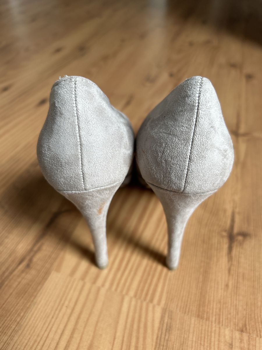 Chaussures femmes: Bata High Heels beige Grösse 37 – D'occasion à Hausen AG par cele01 2