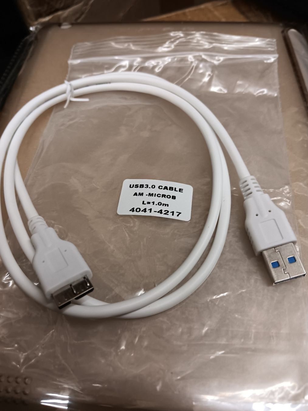 Kabel: USB 3.0 Kabel AM-MicroB 1m weiss / neu – Neu und originalverpackt aus Ermatingen von rik4rdo