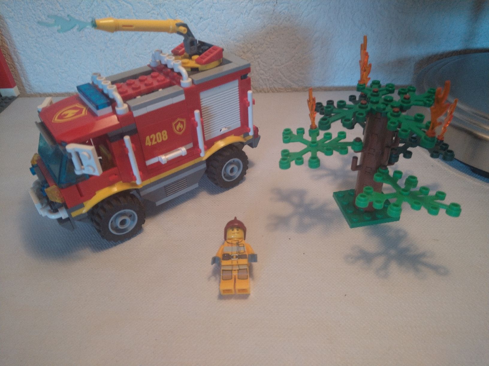 Lego Kit di costruzioni: Lego - 4208 - Camion pompier  – Usato da Les Brenets venduto da LEGOFOREVER
