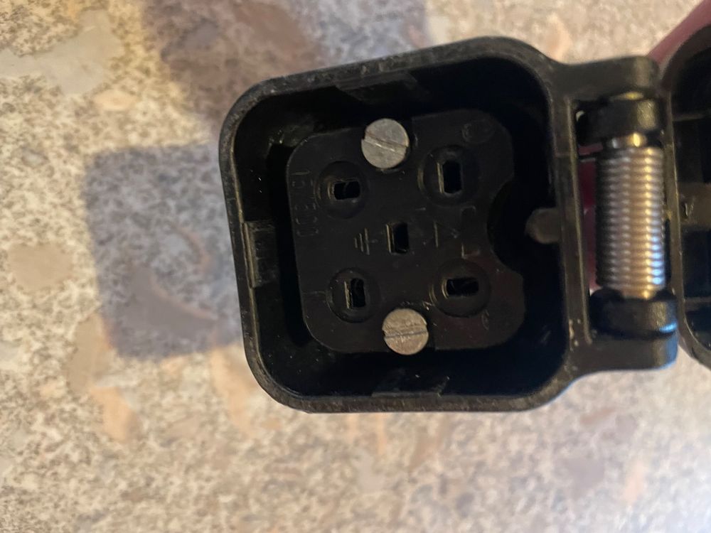 Stecker: Stecker & Kupplung J 15 5 polig – Gebraucht aus Huttwil von Bolpa 3