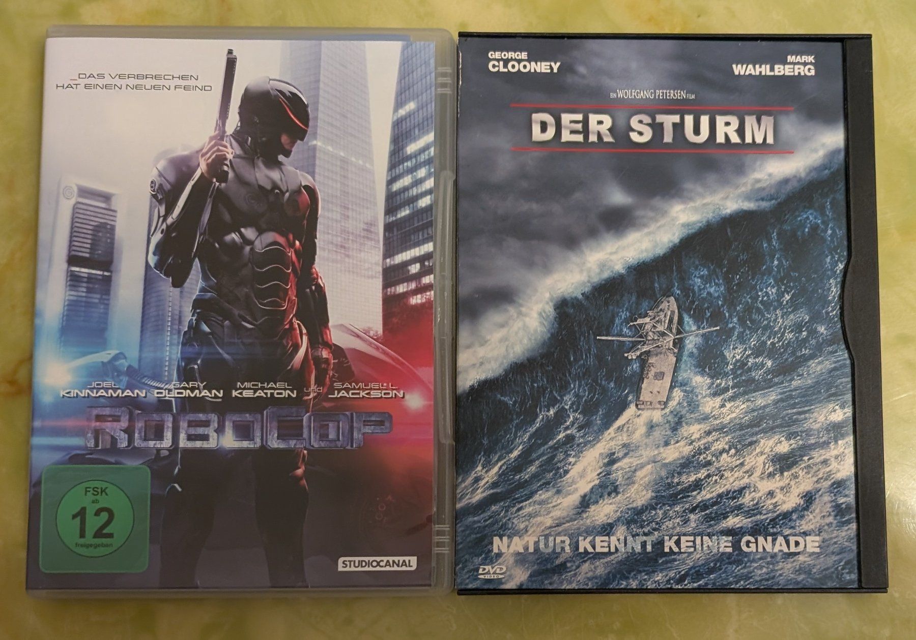 Tutti i DVDs: DVDSet69 (Robocop, Der Sturm) – Usato da Riehen venduto da fab_972b