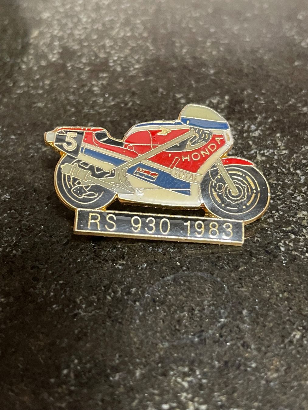 Placchette & Badge: Pin Motorrad Honda RS 930 1983 – Usato da Rüti ZH venduto da alumedien