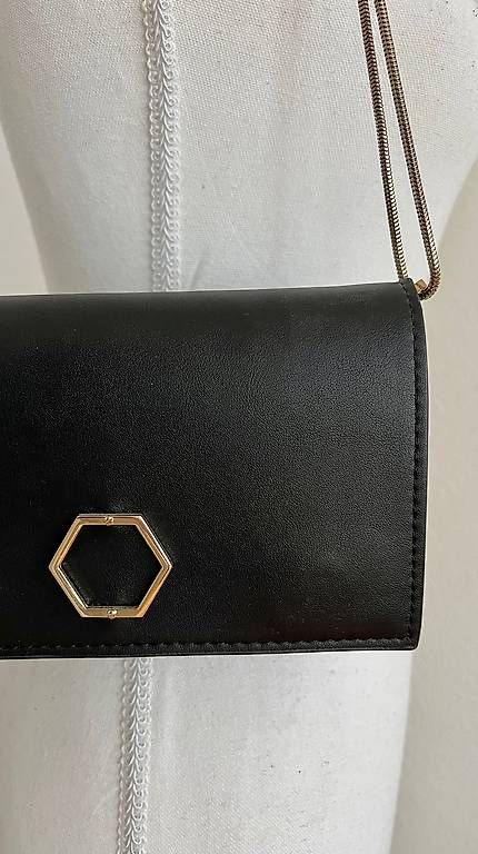 Borse da donna: Tasche schwarz/gold klein – Usato da Volketswil venduto da oli_l2zq 1