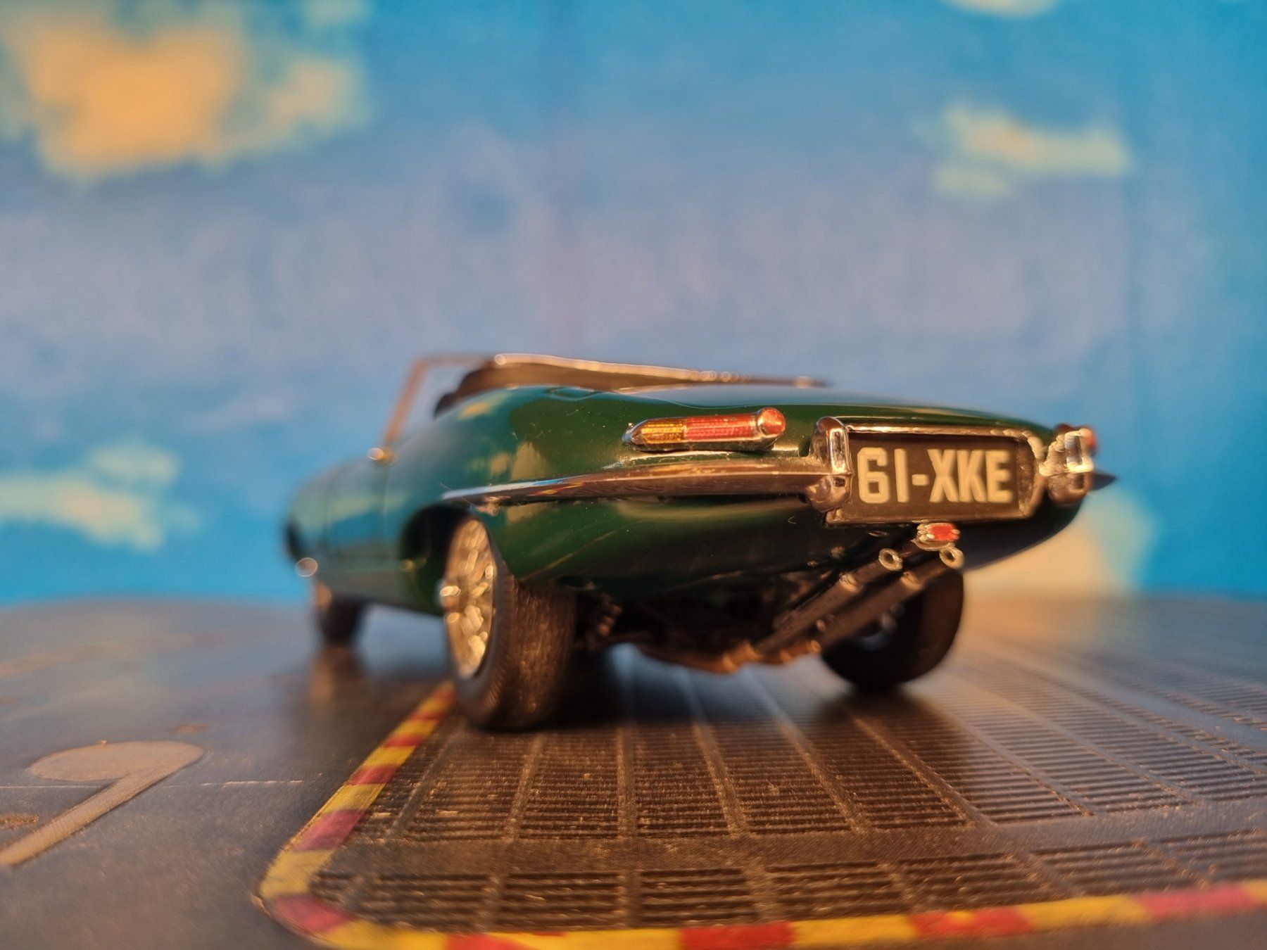 Franklin Mint Modellautos: JAGUAR E 1961 FRANKLIN MINT 1:24 – Gebraucht aus Männedorf von Spezial-Modelle 4