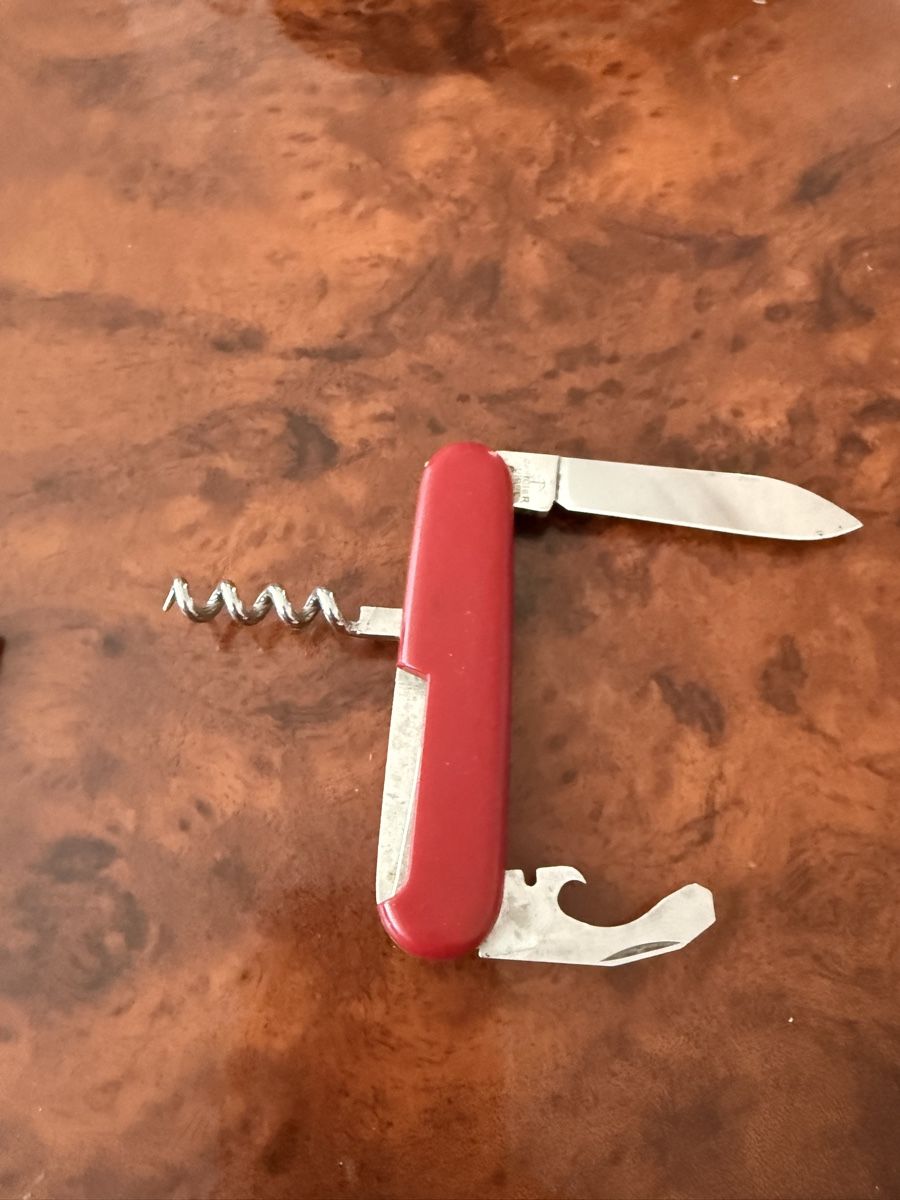 Victorinox Taschenmesser: 2 Victorinox  – Gebraucht aus Pratteln von belita03 9