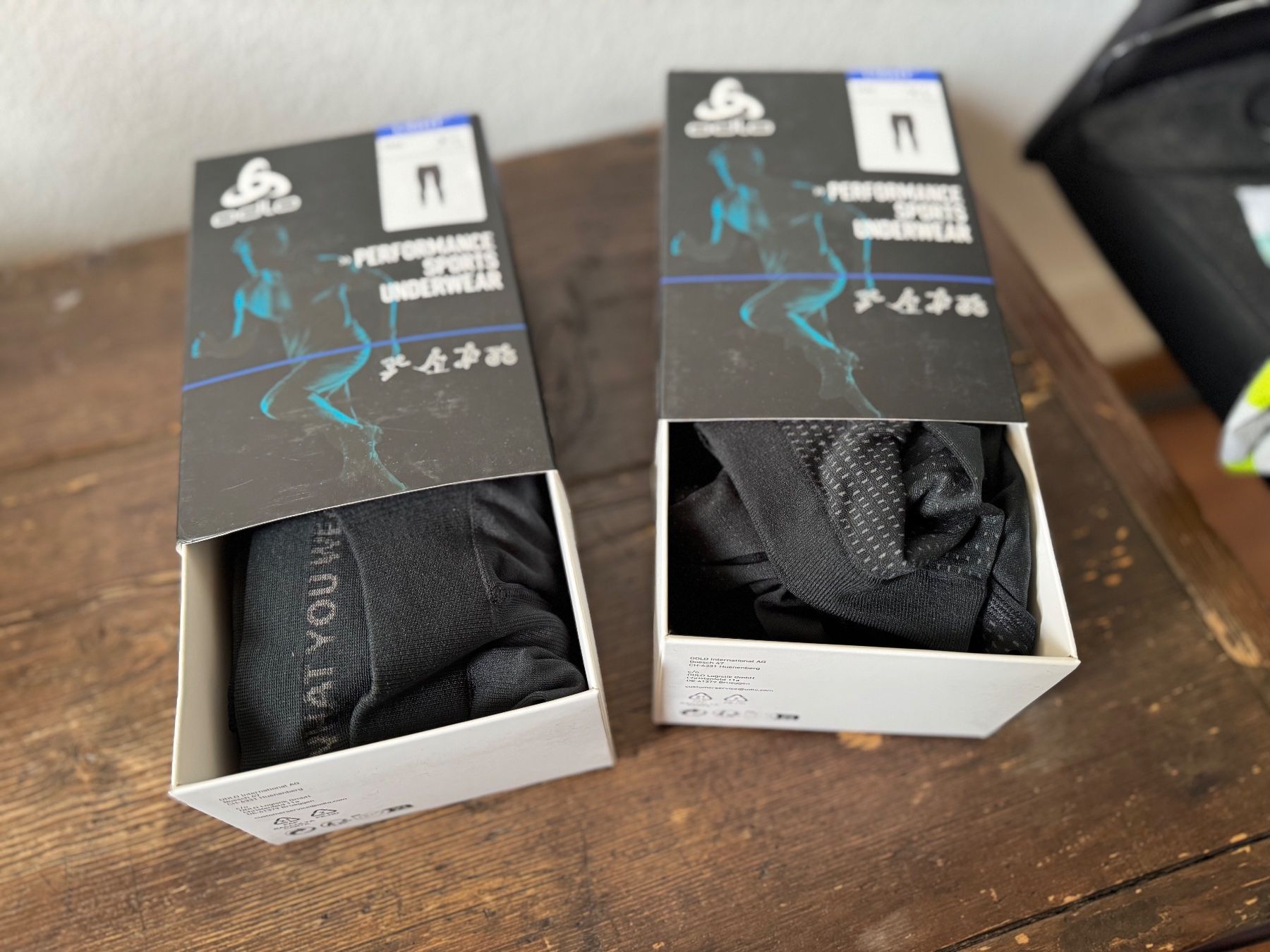 Biancheria intima: ODLO | 2x XL - Base Layer Bottom Long Performance Light – Nuovo (secondo la descrizione) da Köniz venduto da meerundwind 1