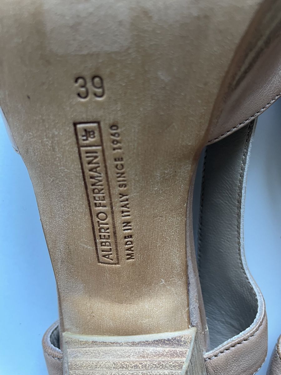 Scarpe da donna: Ledersandale mit Absatz Gr.39 – Usato da Gockhausen venduto da AnneT07 1